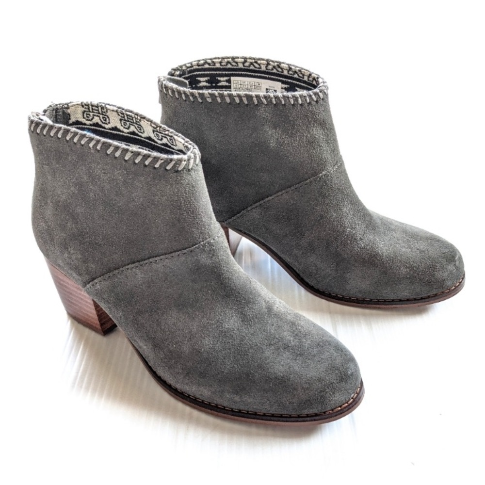 TOMS Leila round toe gray Chelsea ankle booties
